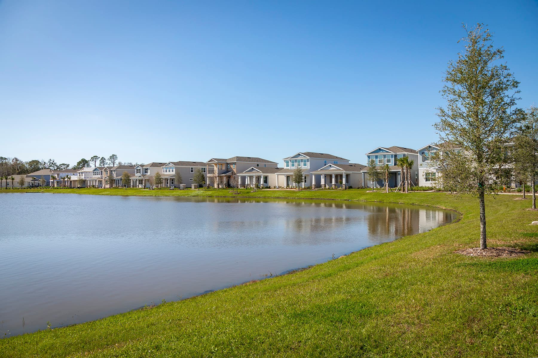 Townhouse vs. SingleFamily Homes Main Differences